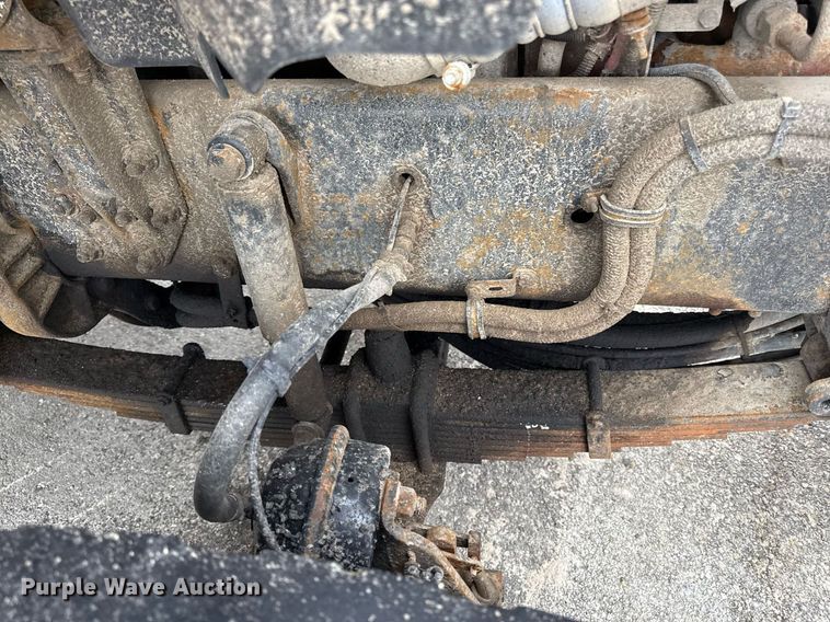 image for item DY8073 2015 Freightliner 108SD dump truck