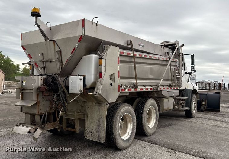 image for item DY8074 2015 Freightliner 108SD dump truck