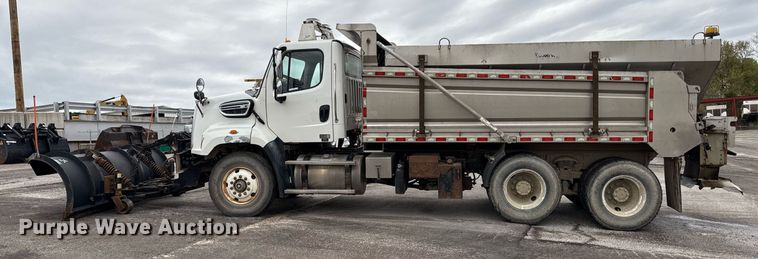 image for item DY8074 2015 Freightliner 108SD dump truck