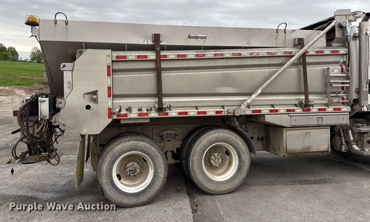 image for item DY8074 2015 Freightliner 108SD dump truck
