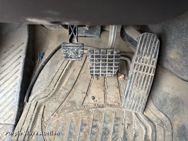 image for item DY8074 2015 Freightliner 108SD dump truck