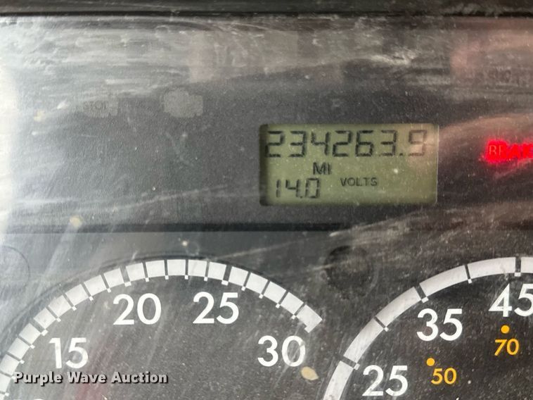 image for item DY8074 2015 Freightliner 108SD dump truck