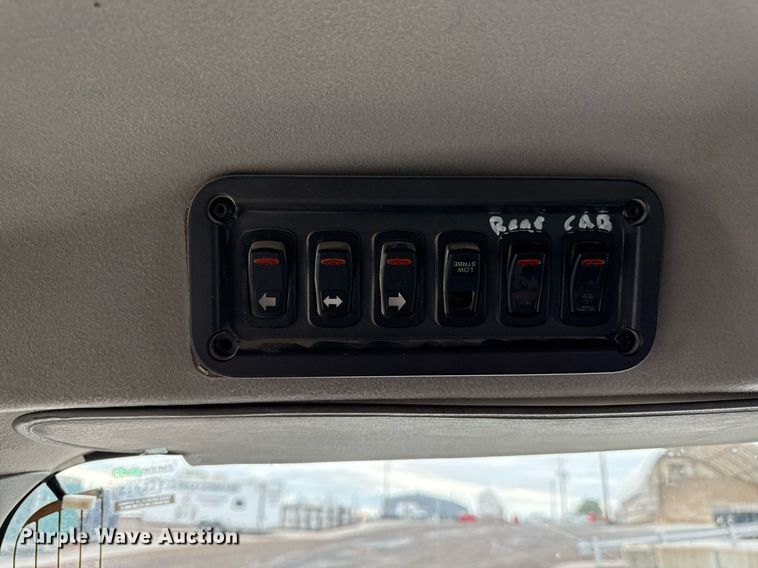 image for item DY8074 2015 Freightliner 108SD dump truck