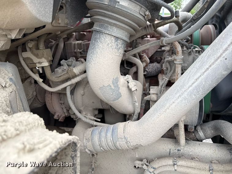 image for item DY8074 2015 Freightliner 108SD dump truck