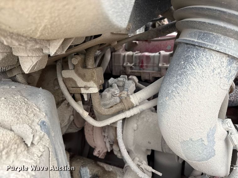 image for item DY8074 2015 Freightliner 108SD dump truck