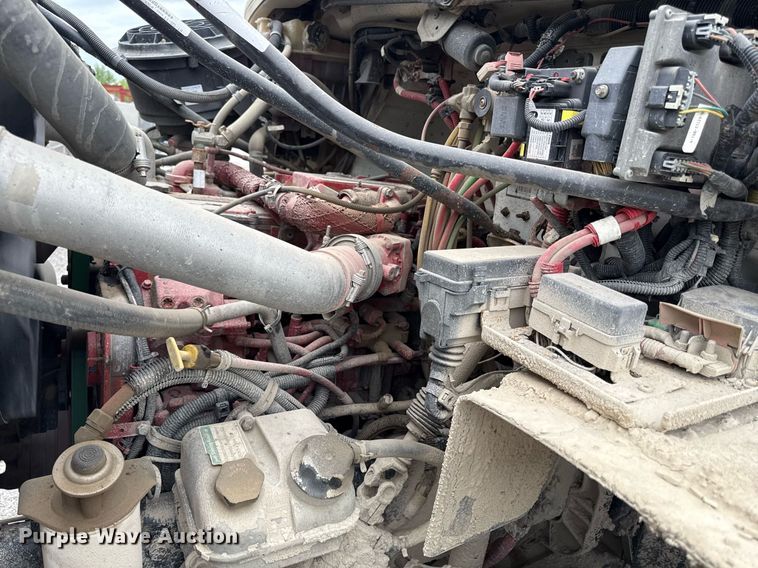 image for item DY8074 2015 Freightliner 108SD dump truck