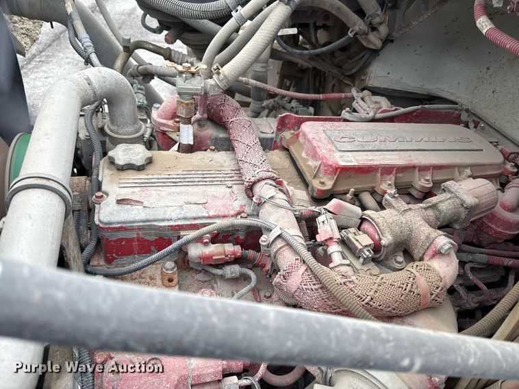 image for item DY8074 2015 Freightliner 108SD dump truck