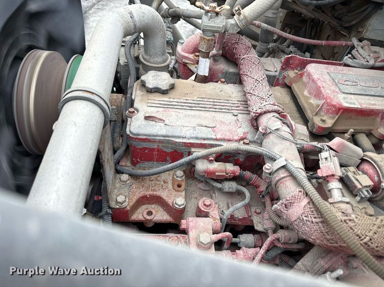 image for item DY8074 2015 Freightliner 108SD dump truck