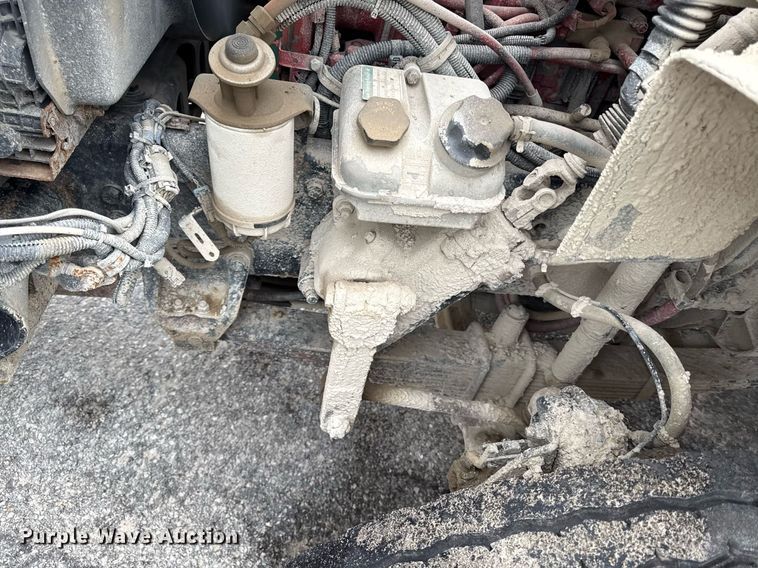 image for item DY8074 2015 Freightliner 108SD dump truck