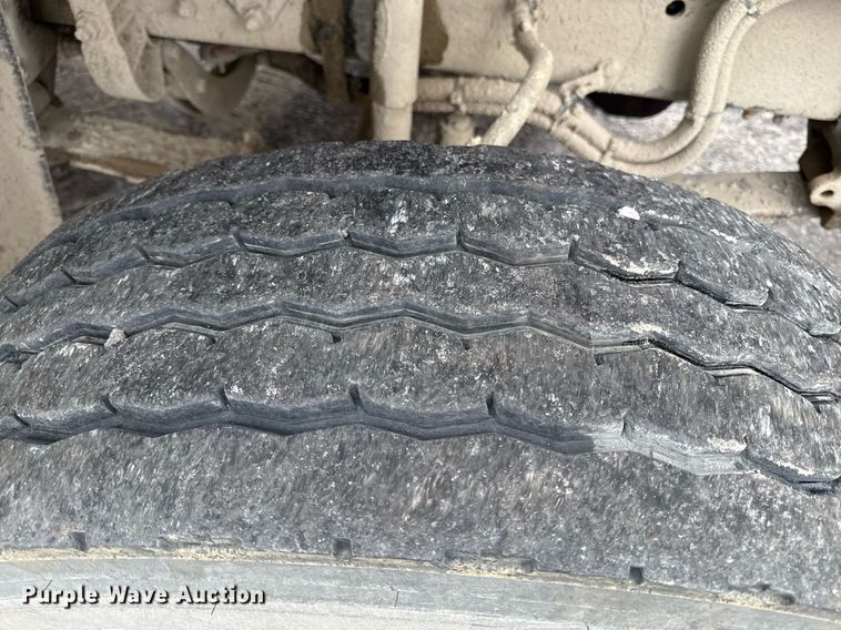 image for item DY8074 2015 Freightliner 108SD dump truck