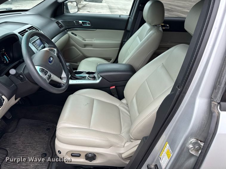 image for item DY8075 2014 Ford Explorer SUV