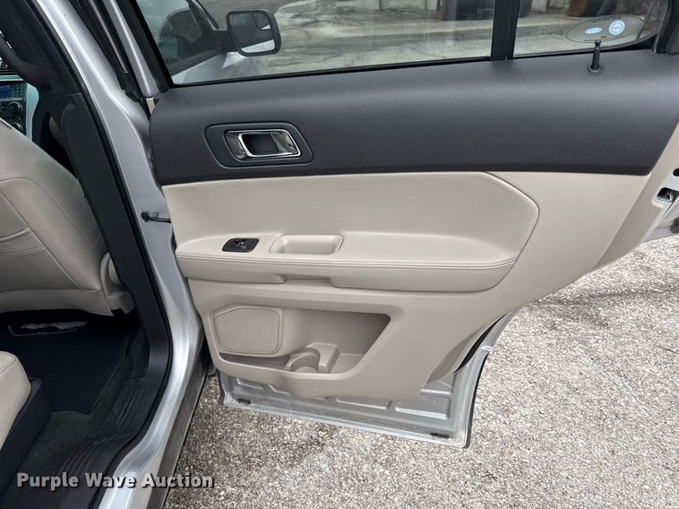 image for item DY8075 2014 Ford Explorer SUV