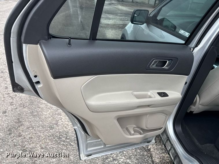 image for item DY8075 2014 Ford Explorer SUV