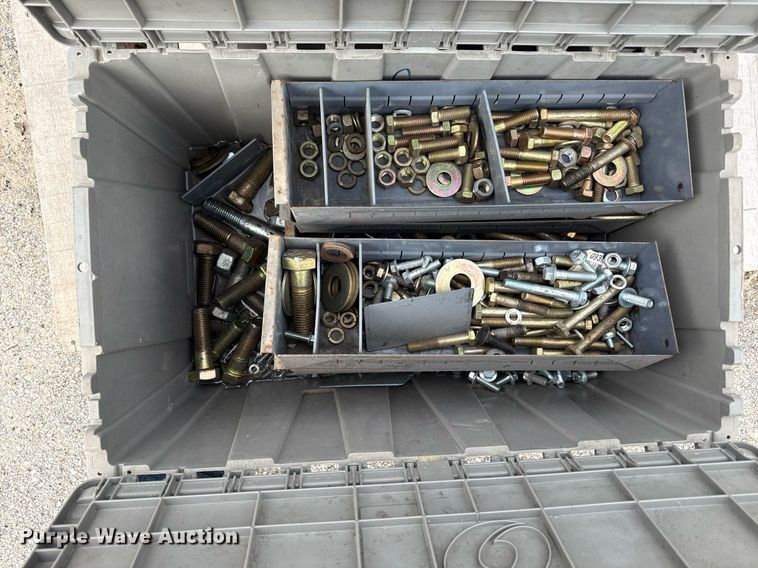 image for item DY8076 Bobcat 15C  skid steer auger