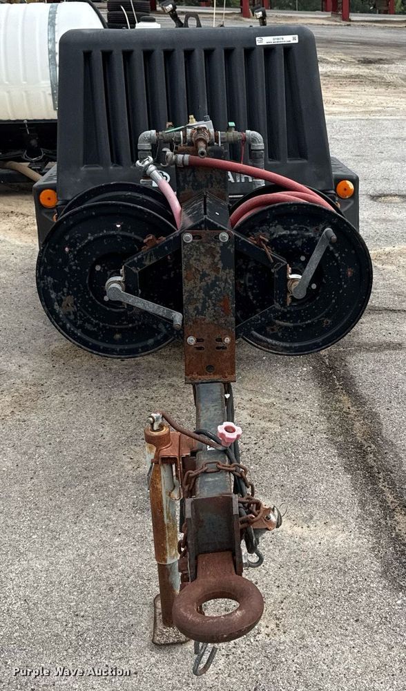 image for item DY8078 Sullair 185 air compressor