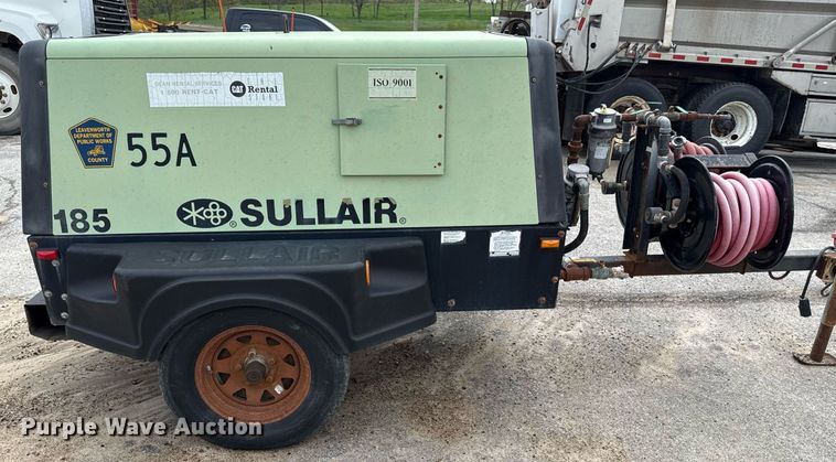 image for item DY8078 Sullair 185 air compressor