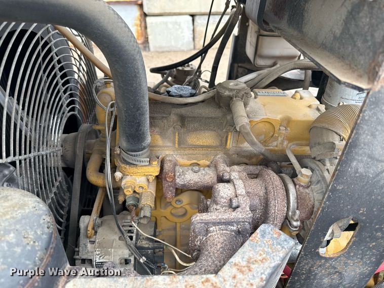 image for item DY8078 Sullair 185 air compressor