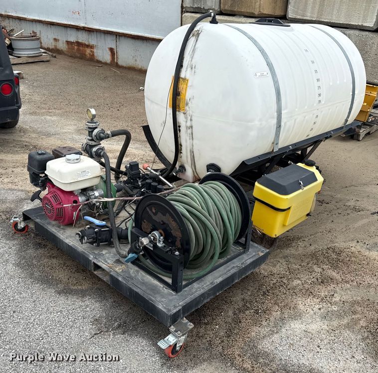 image for item DY8079 Turf sprayer