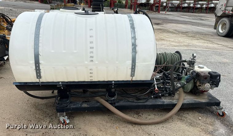 image for item DY8079 Turf sprayer