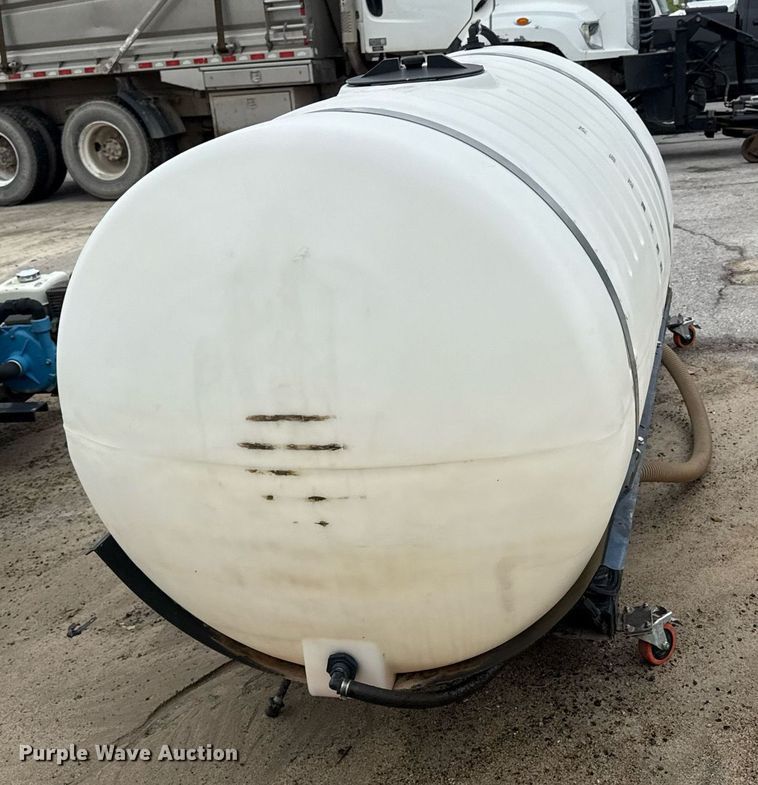 image for item DY8079 Turf sprayer