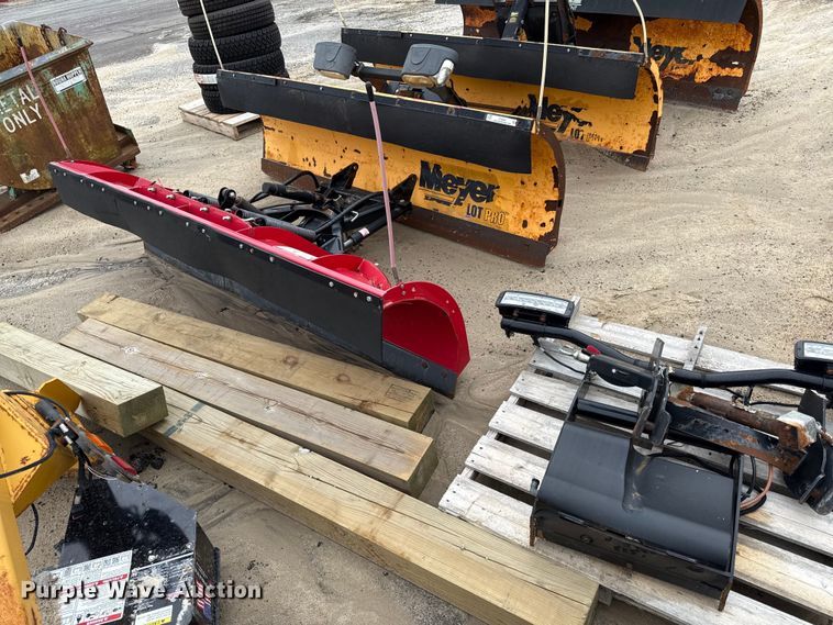 image for item DY8082 (2) snow plows