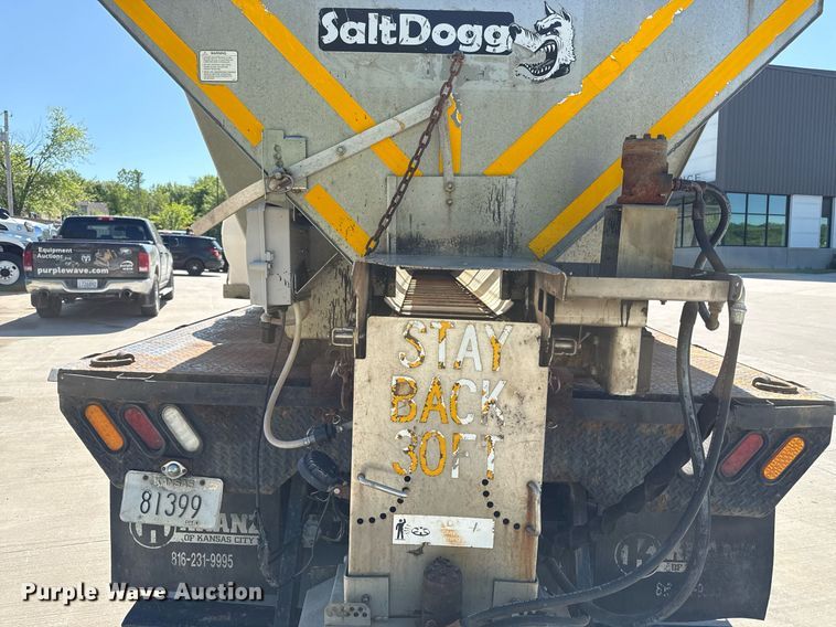 image for item DZ4008 2012 Ford F450 Super Duty dump flatbed truck