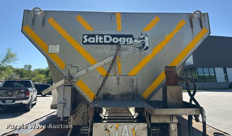 image for item DZ4008 2012 Ford F450 Super Duty dump flatbed truck