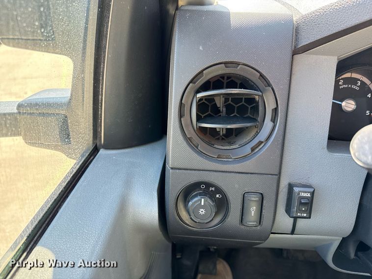 image for item DZ4008 2012 Ford F450 Super Duty dump flatbed truck