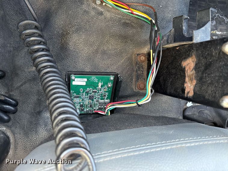 image for item DZ4008 2012 Ford F450 Super Duty dump flatbed truck