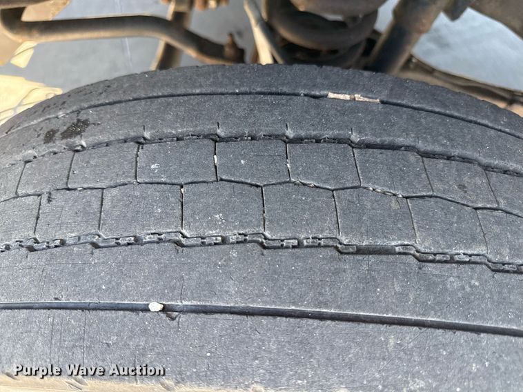 image for item DZ4008 2012 Ford F450 Super Duty dump flatbed truck