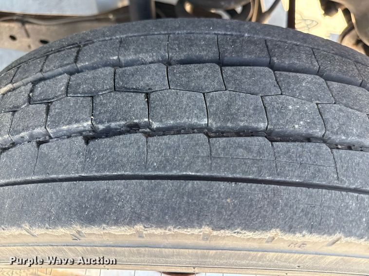 image for item DZ4008 2012 Ford F450 Super Duty dump flatbed truck