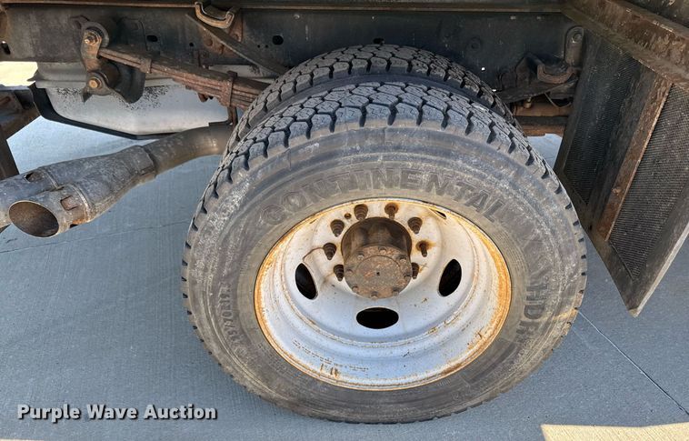 image for item DZ4008 2012 Ford F450 Super Duty dump flatbed truck