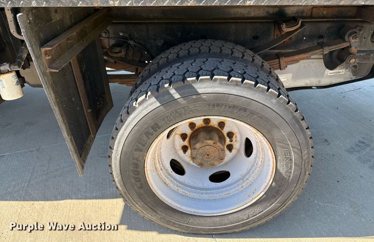 image for item DZ4008 2012 Ford F450 Super Duty dump flatbed truck