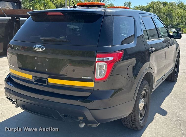 image for item DZ4010 2015 Ford Explorer Police SUV