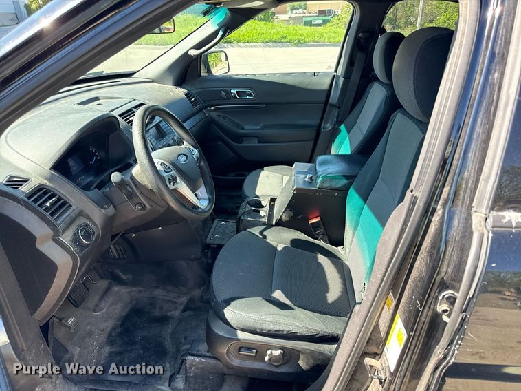 image for item DZ4010 2015 Ford Explorer Police SUV