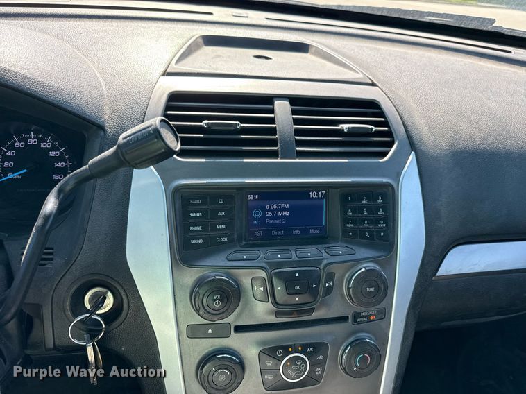 image for item DZ4010 2015 Ford Explorer Police SUV