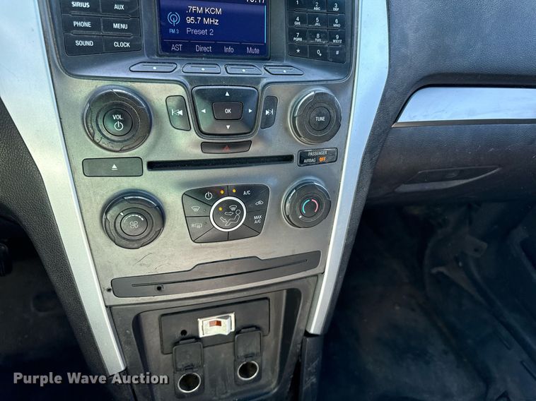 image for item DZ4010 2015 Ford Explorer Police SUV