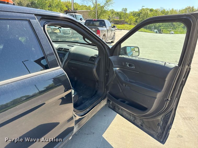 image for item DZ4010 2015 Ford Explorer Police SUV