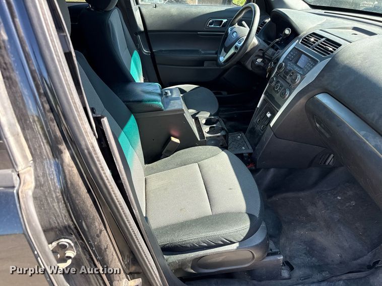 image for item DZ4010 2015 Ford Explorer Police SUV