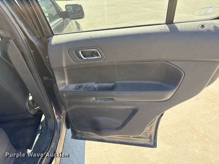 image for item DZ4010 2015 Ford Explorer Police SUV