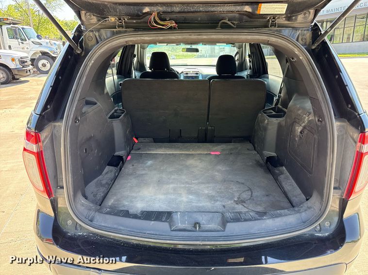 image for item DZ4010 2015 Ford Explorer Police SUV