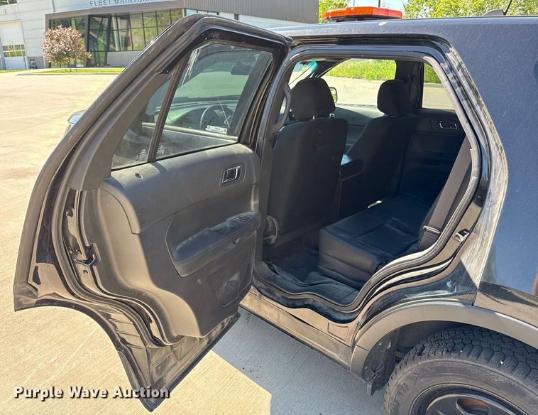 image for item DZ4010 2015 Ford Explorer Police SUV