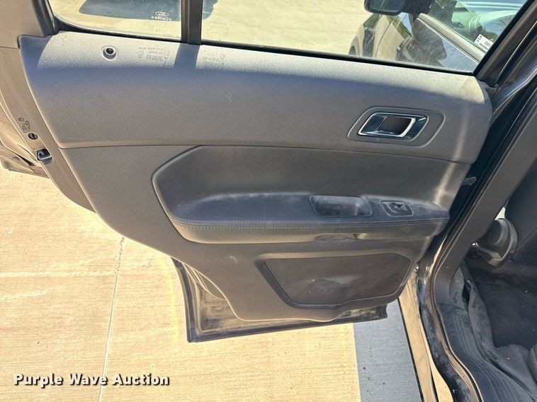 image for item DZ4010 2015 Ford Explorer Police SUV