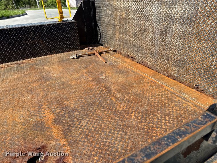 image for item DZ4013 2012 Ford F450 Super Duty Crew Cab dump flatbed truck