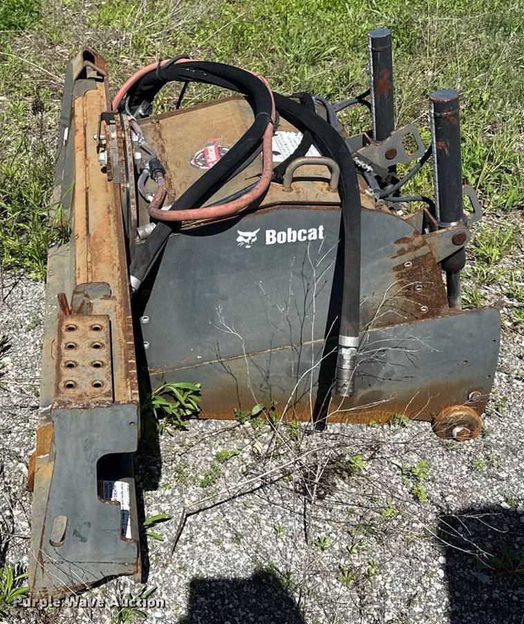 image for item DZ4014 2017 Bobcat 24 PLA skid steer cold planer