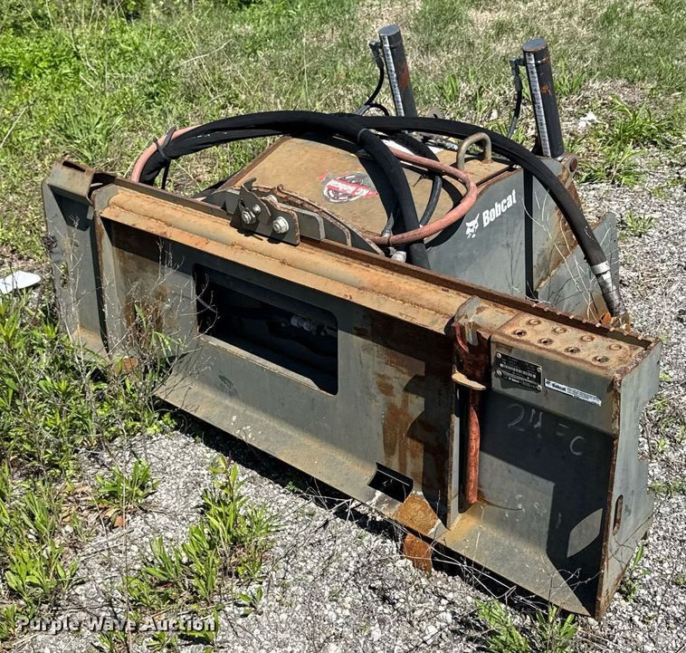 image for item DZ4014 2017 Bobcat 24 PLA skid steer cold planer