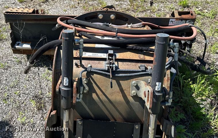 image for item DZ4014 2017 Bobcat 24 PLA skid steer cold planer