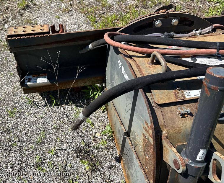 image for item DZ4014 2017 Bobcat 24 PLA skid steer cold planer