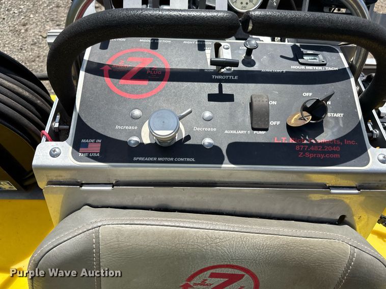 image for item DZ4015 LT Rich Z-Sprayer turf sprayer