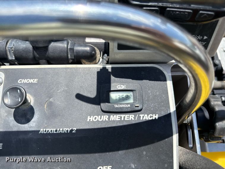 image for item DZ4015 LT Rich Z-Sprayer turf sprayer